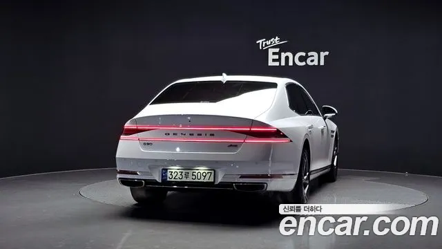 Genesis G90 Бензин 3.5 турбо AWD — Фото автомобиля 4
