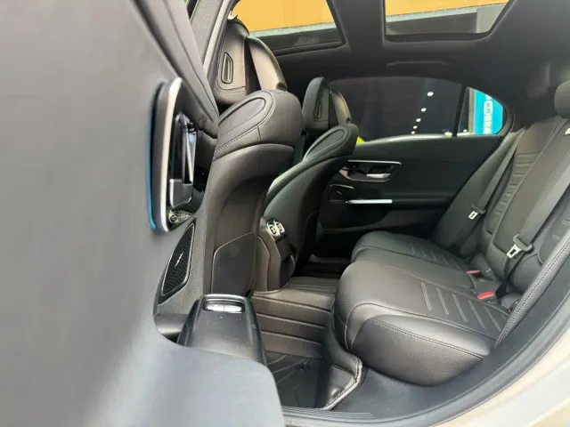 Mercedes-Benz C-Class — Фото автомобиля 14