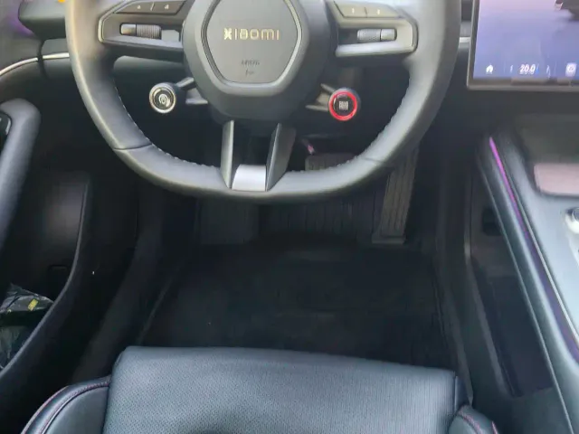 Xiaomi SU7 — Фото автомобиля 12