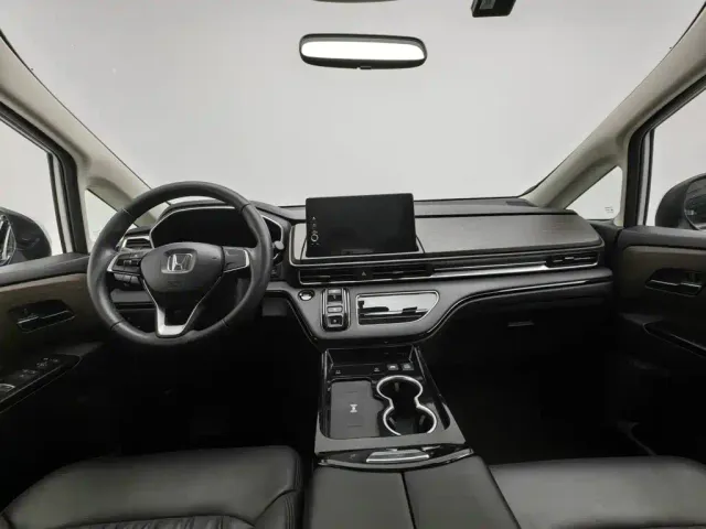 Honda Odyssey — Фото автомобиля 5