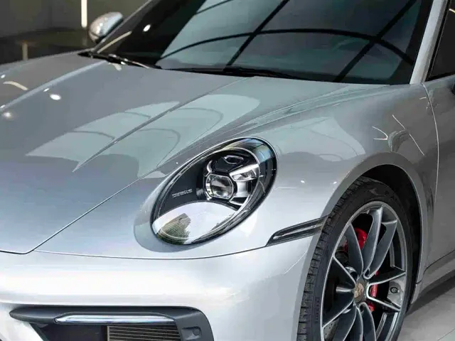 Porsche 911 — Фото автомобиля 3