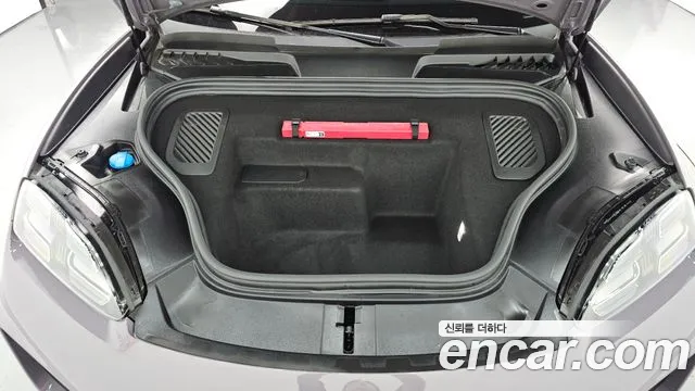 Porsche Macan — Фото автомобиля 6