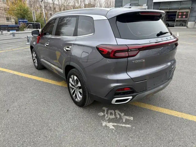 Chery Tiggo 8 — Фото автомобиля 9