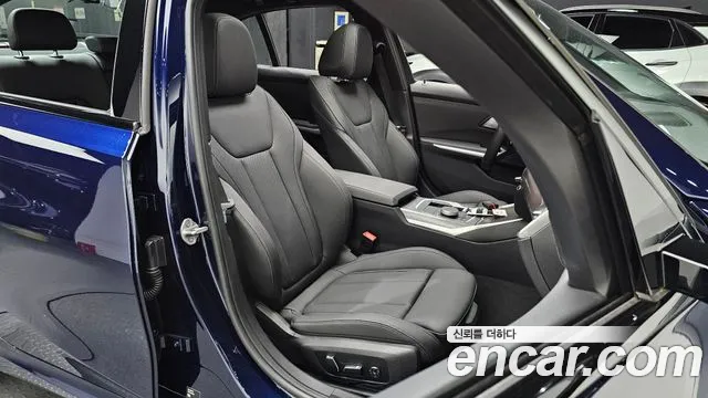 BMW 3-Series 3 серия (G20) 320i M Sport — Фото автомобиля 10