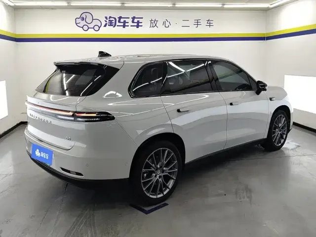 Leapmotor C10 — Фото автомобиля 3