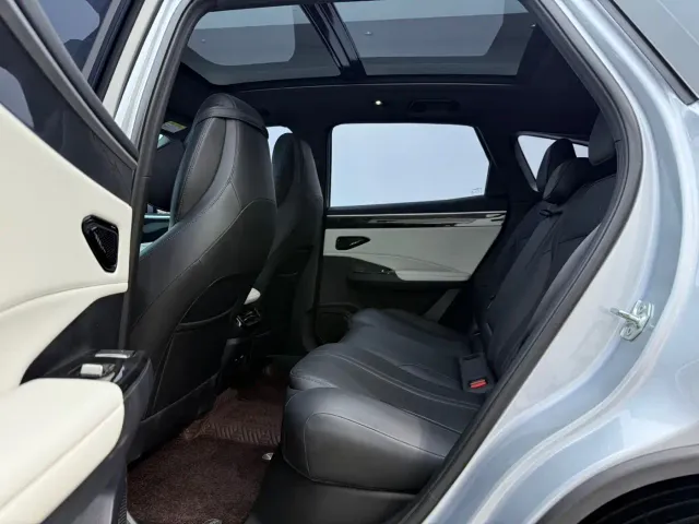 Geely Galaxy L7 — Фото автомобиля 10