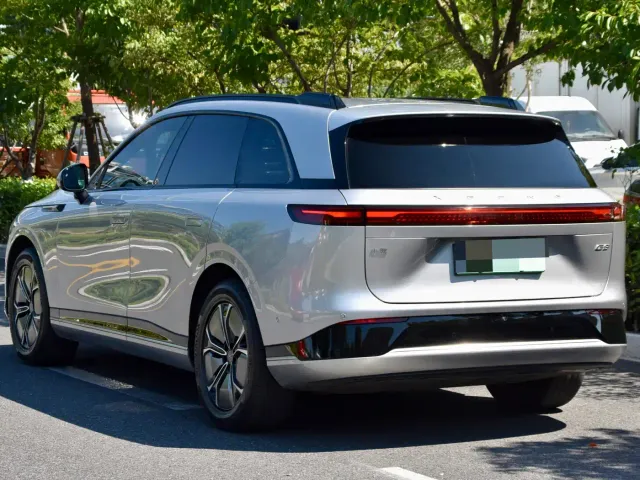 Xpeng G9 — Фото автомобиля 3
