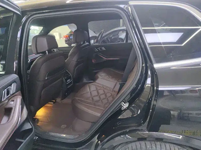 BMW X5 — Фото автомобиля 6