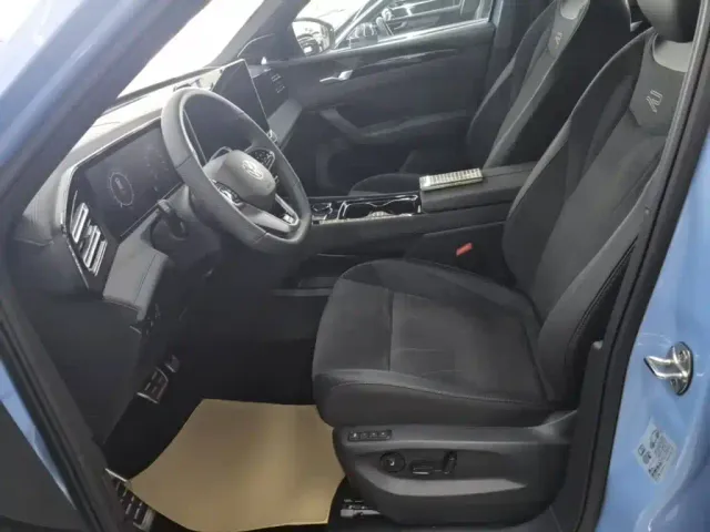 Volkswagen Tiguan L — Фото автомобиля 14