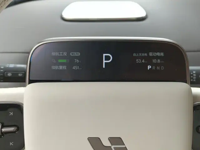 Li Auto i6 — Фото автомобиля 14
