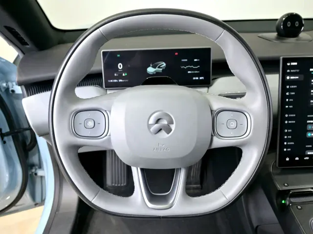 Nio ET5 Touring — Фото автомобиля 14