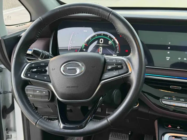 GAC Trumpchi M6 — Фото автомобиля 13
