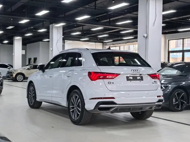 Audi Q3 — Фото автомобиля 24