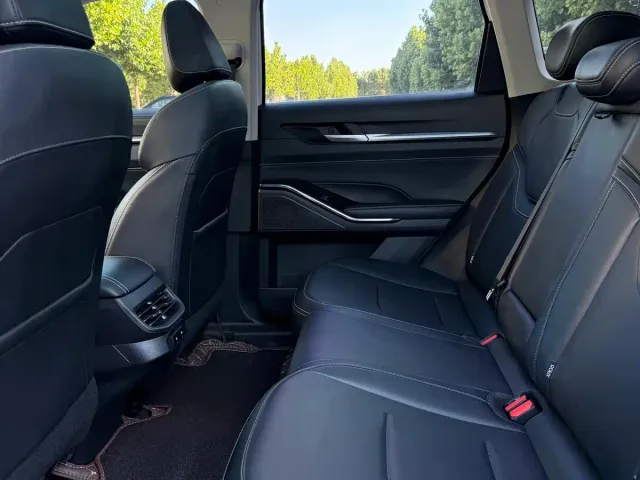 Haval H6 — Фото автомобиля 9