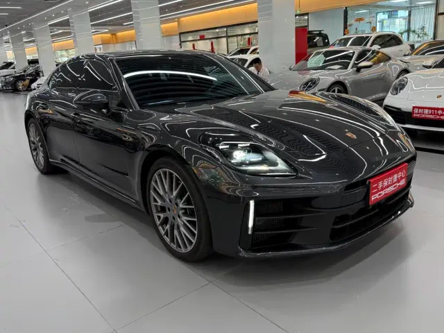 Porsche Panamera — Фото автомобиля 3