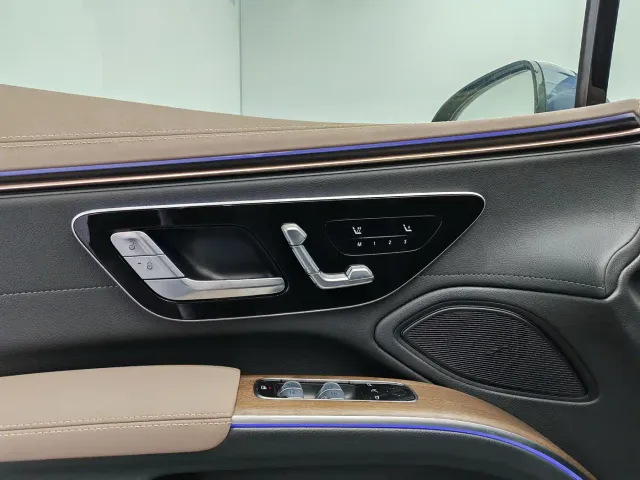 Mercedes-Benz EQS — Фото автомобиля 17