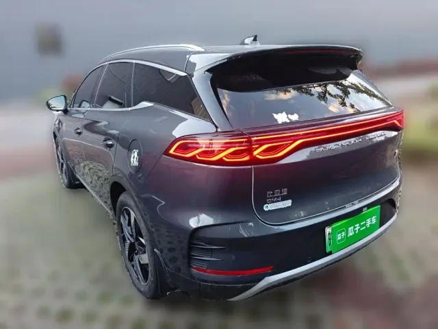 BYD Tang — Фото автомобиля 4