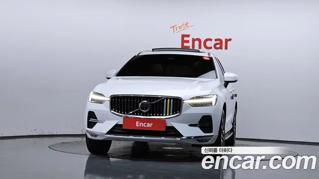 Volvo XC60 Generation 2 — Фото автомобиля 3