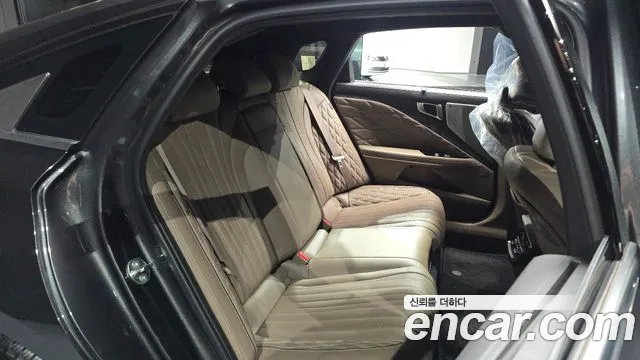 Kia K8 Hybrid — Фото автомобиля 11