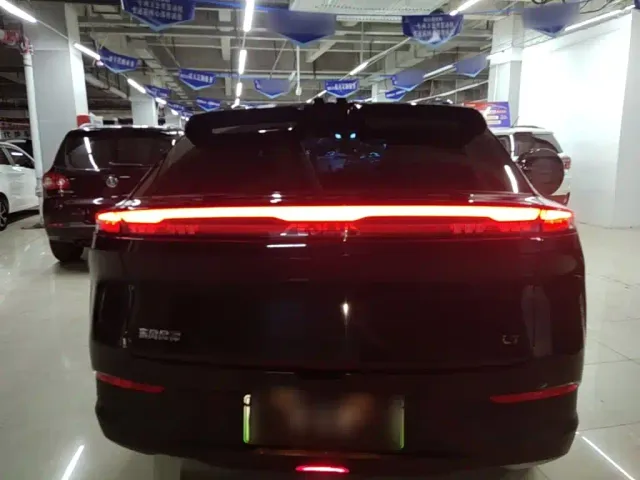 Dongfeng Fengshen L7 — Фото автомобиля 5