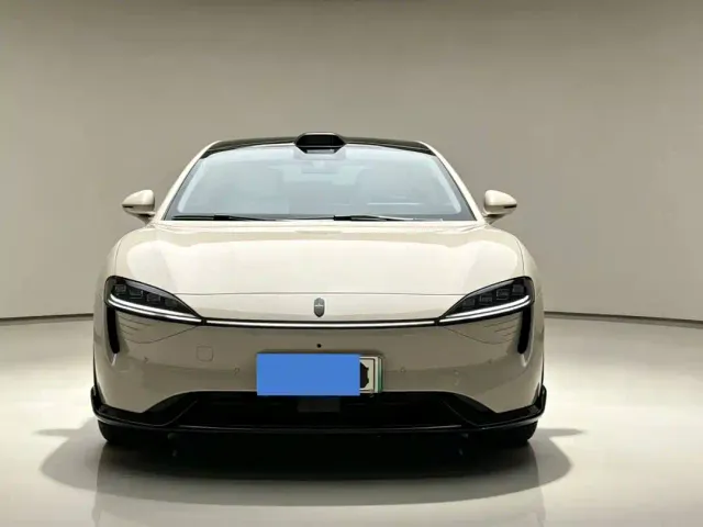 Luxeed S7 — Фото автомобиля 2
