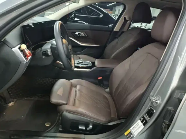 BMW i3 — Фото автомобиля 14