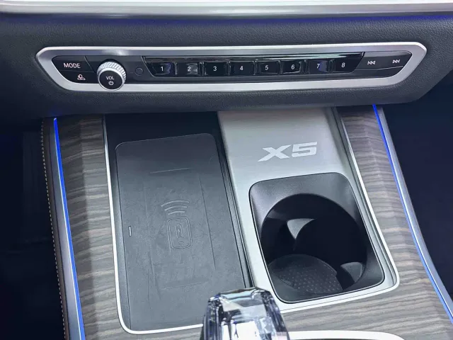 BMW X5 — Фото автомобиля 13