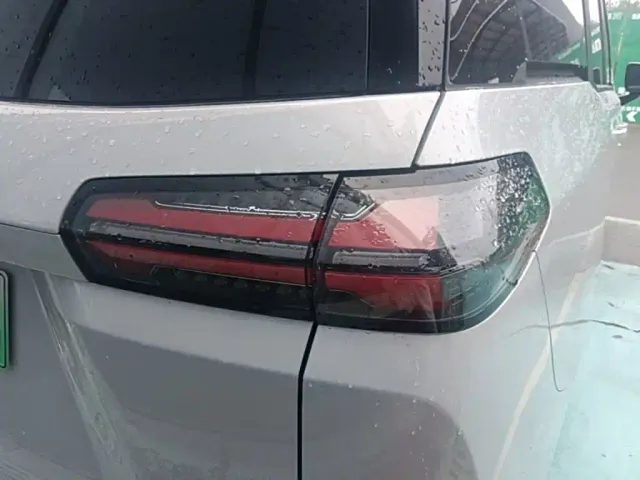 Wuling Starlight 730 — Фото автомобиля 7
