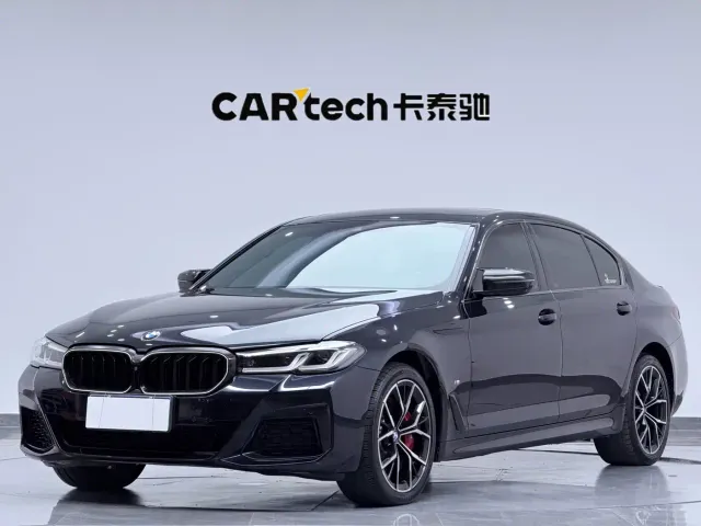 Фотография автомобиля — BMW 5 Series
