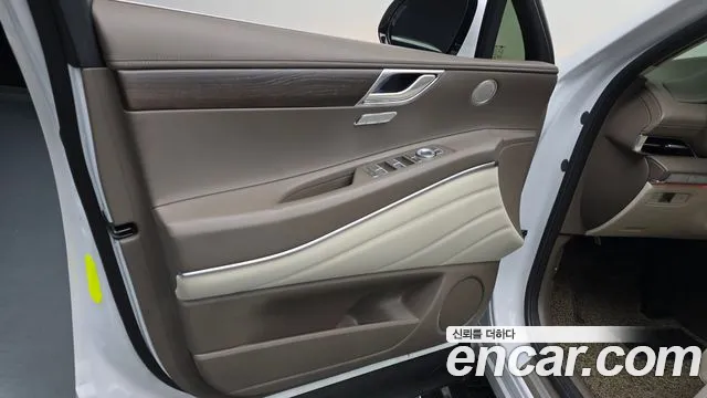 Genesis GV80 — Фото автомобиля 12