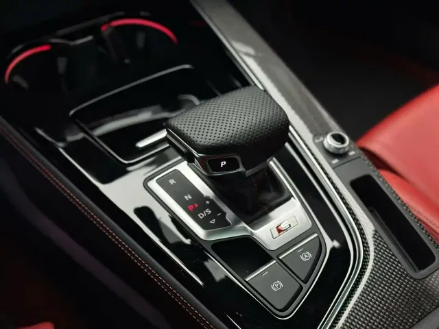Audi S4 — Фото автомобиля 5