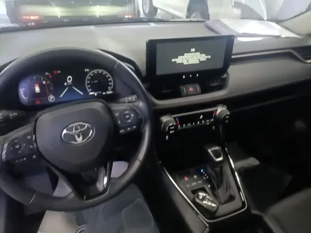 Toyota Wildlander — Фото автомобиля 9