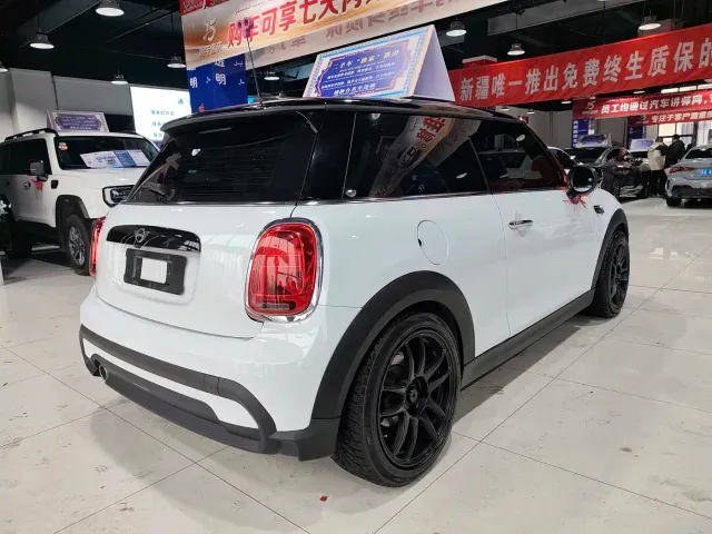 MINI Hatch — Фото автомобиля 8