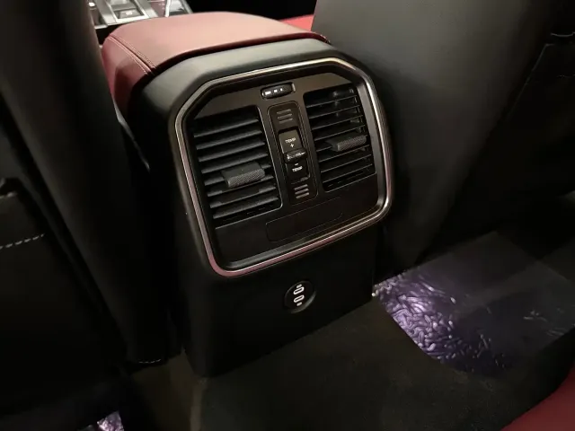 Porsche Macan — Фото автомобиля 29