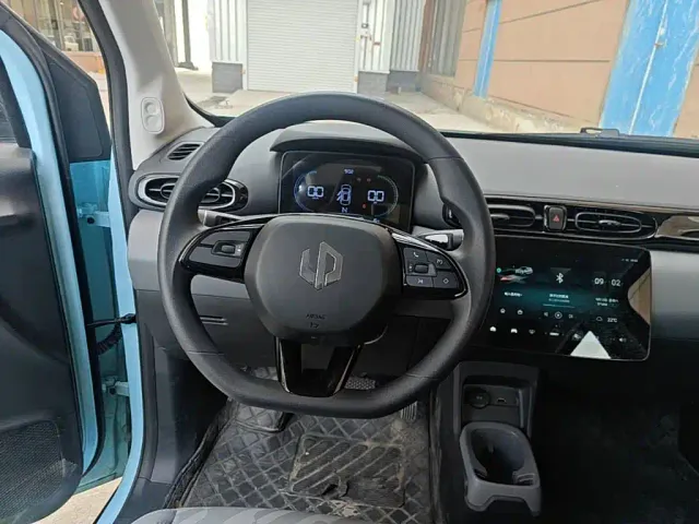 Leapmotor T03 — Фото автомобиля 10