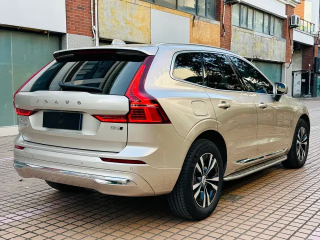 Volvo XC60 — Фото автомобиля 7