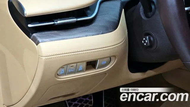 Genesis G90 Бензин 3.5 турбо AWD — Фото автомобиля 14