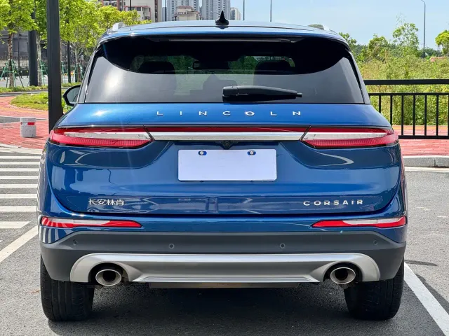 Lincoln Corsair — Фото автомобиля 11