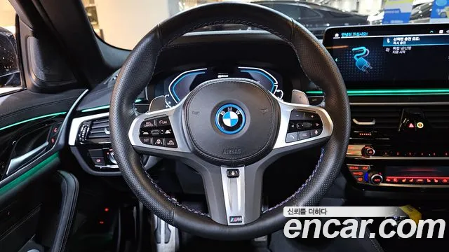 BMW 5 Series G30 — Фото автомобиля 19