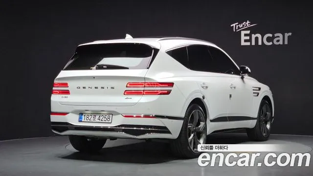 Genesis GV80 2.5T Бензин AWD — Фото автомобиля 2