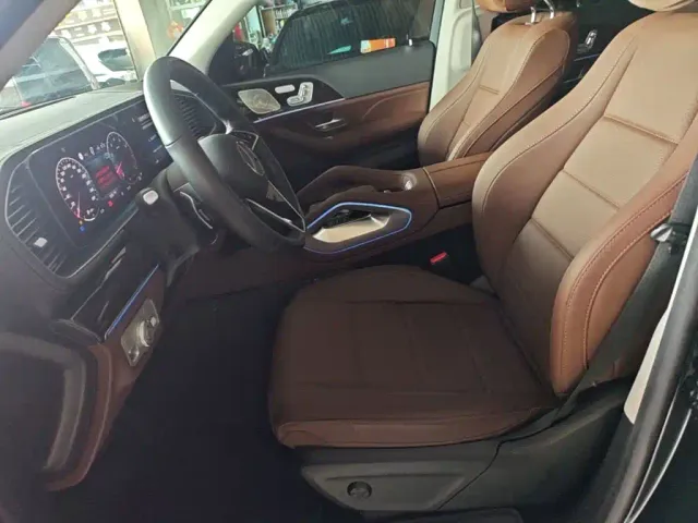 Mercedes-Benz GLE-Class — Фото автомобиля 11