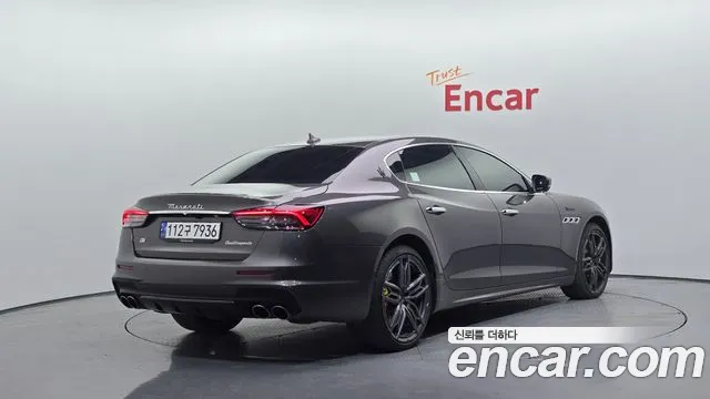 Maserati Quattroporte — Фото автомобиля 2