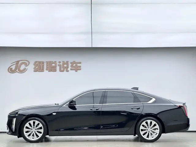 Cadillac CT6 — Фото автомобиля 3