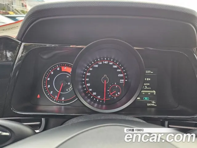 Hyundai Avante — Фото автомобиля 9