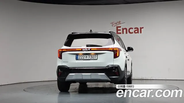 Kia Seltos Бензин 1.6 турбо 2WD — Фото автомобиля 3
