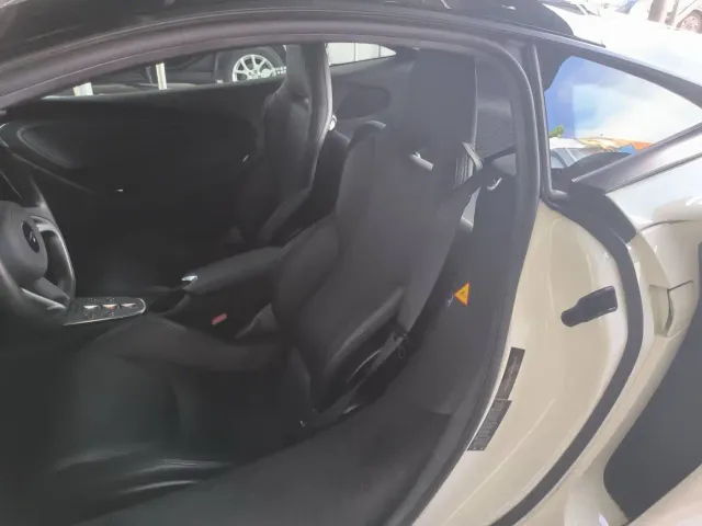 McLaren GT — Фото автомобиля 6