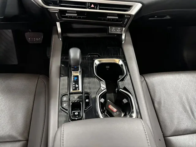 Lexus RX — Фото автомобиля 19