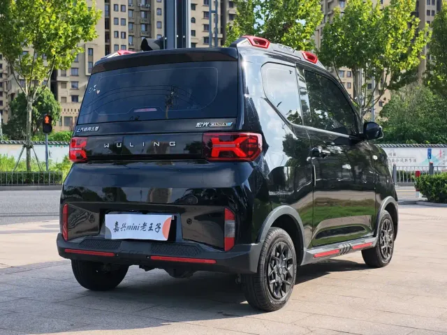 Wuling Hongguang Mini EV — Фото автомобиля 6