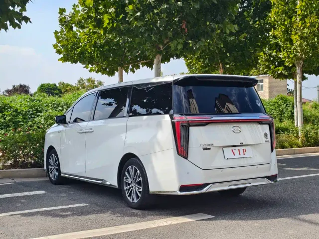 GAC Trumpchi M8 — Фото автомобиля 7
