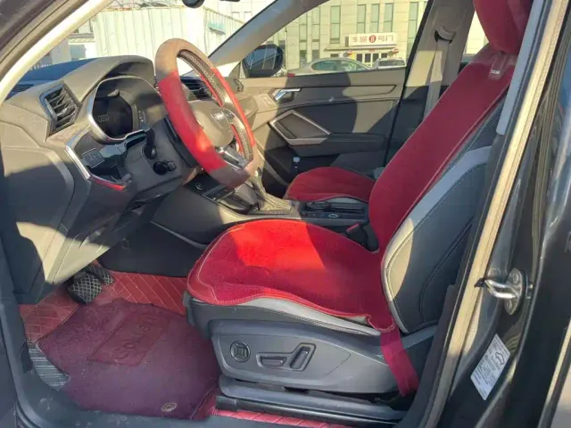 Audi Q3 — Фото автомобиля 10